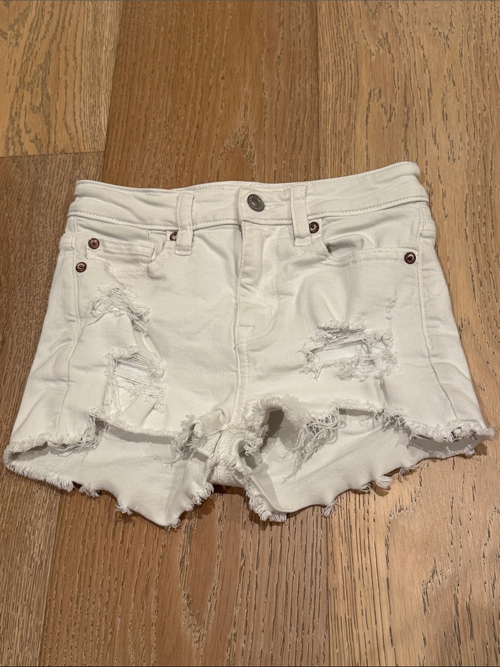 American Eagle White Distressed Denim Shorts Women size 000